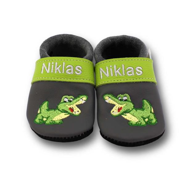 Krabbelschuhe Krokodil auf grau